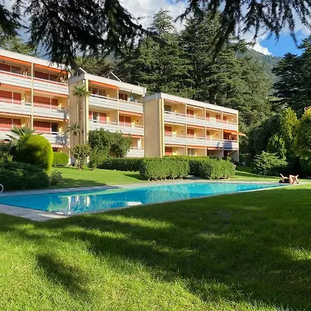 Garden Pool * Merano