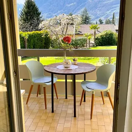 Garden Pool Lägenhet *