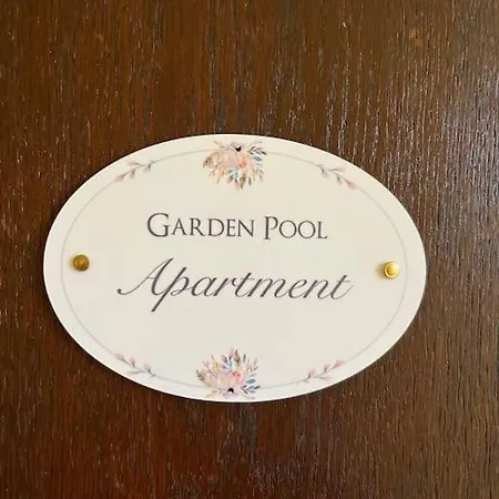 Lägenhet Garden Pool Merano