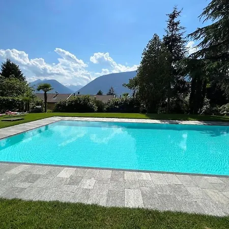 Garden Pool Lägenhet